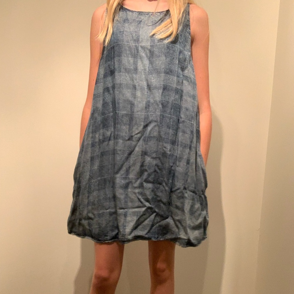 FAUX DENIM/DISTRESSED PLAID TUNIC